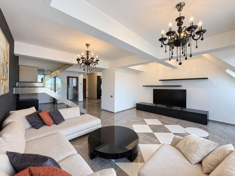 Apartament cu 4 camere decomandat, mobilat în Domenii