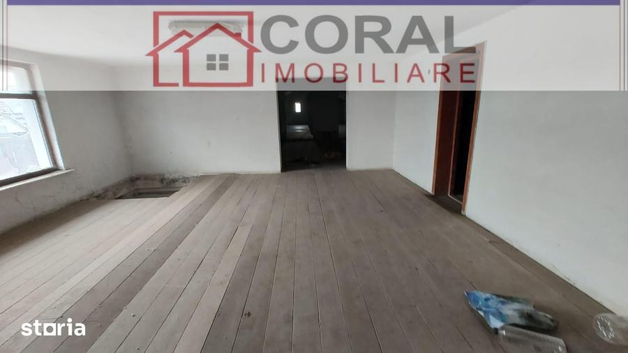 Casă cu 5 camere cu Teren 900 Mp în Decebal