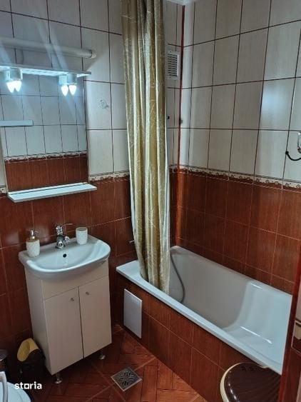Garsonieră decomandată în Brătianu