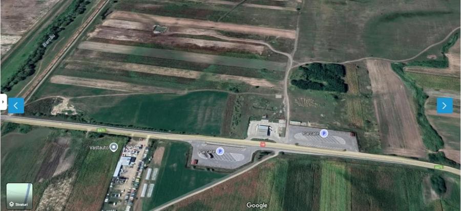 Teren agricol intravilan de 34083 mp, în Roșiori