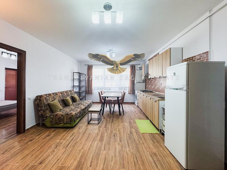 Apartament cu 2 camere semidecomandat, mobilat în Florești