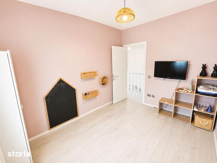 Casă cu 4 camere cu Teren 250 Mp în Tunari