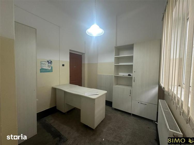 Spațiu comercial, de 18 mp, în Central