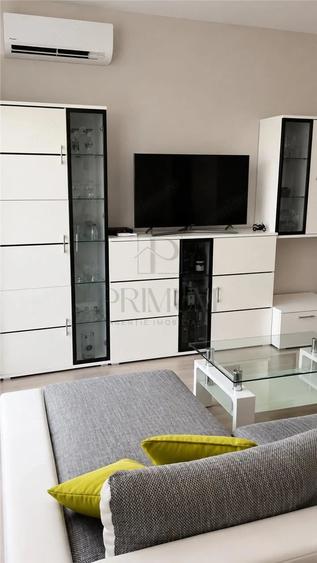 Apartament cu 3 camere în Dumbrăvița