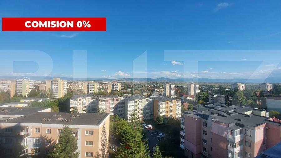 Apartament cu 3 camere semidecomandat, mobilat în Simeria