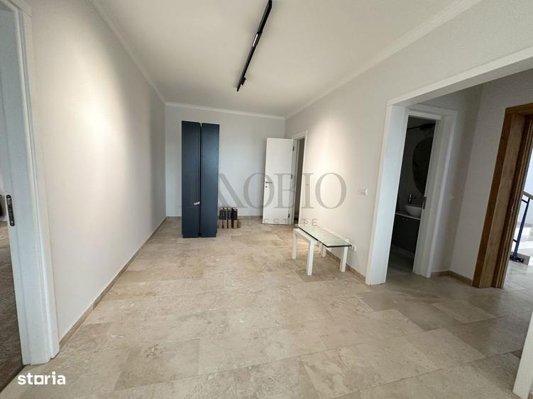 Spațiu comercial, de 150 mp, în Tei