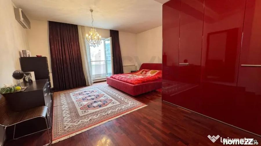 Apartament cu 3 camere decomandat în Nordului