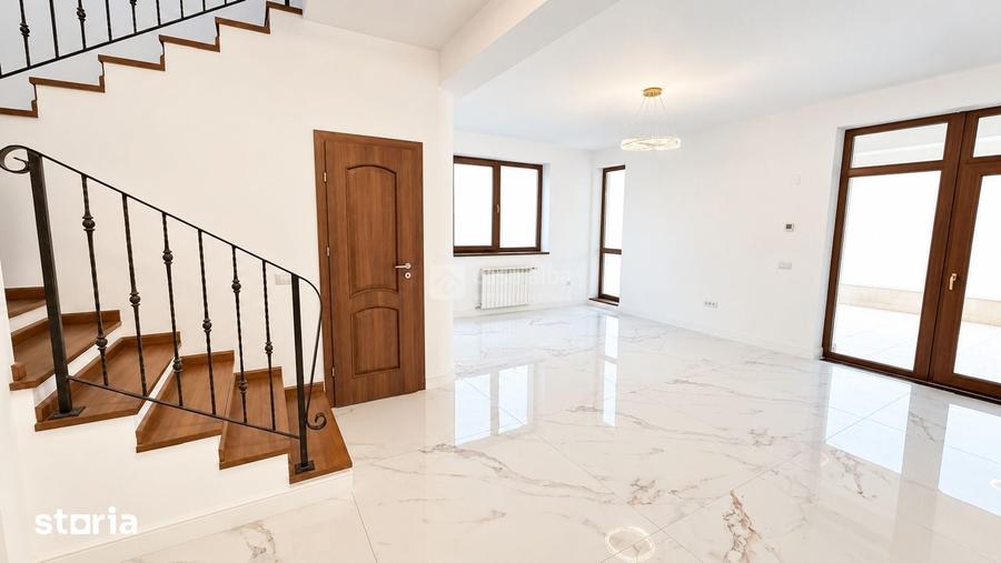 Casă cu 5 camere cu Teren 500 Mp în Valea Lupului