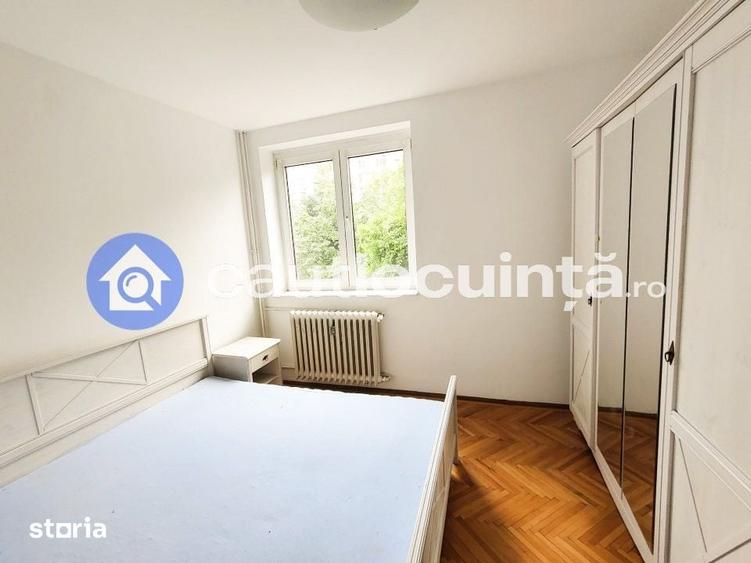 Apartament cu 3 camere decomandat în Dristor