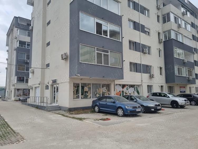 Spațiu comercial, de 64 mp, în Central