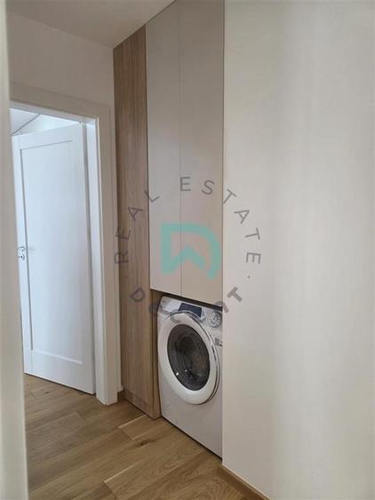Apartament cu 3 camere decomandat în Astra