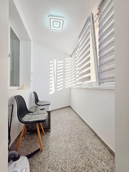 Apartament cu 2 camere decomandat, mobilat în Titan
