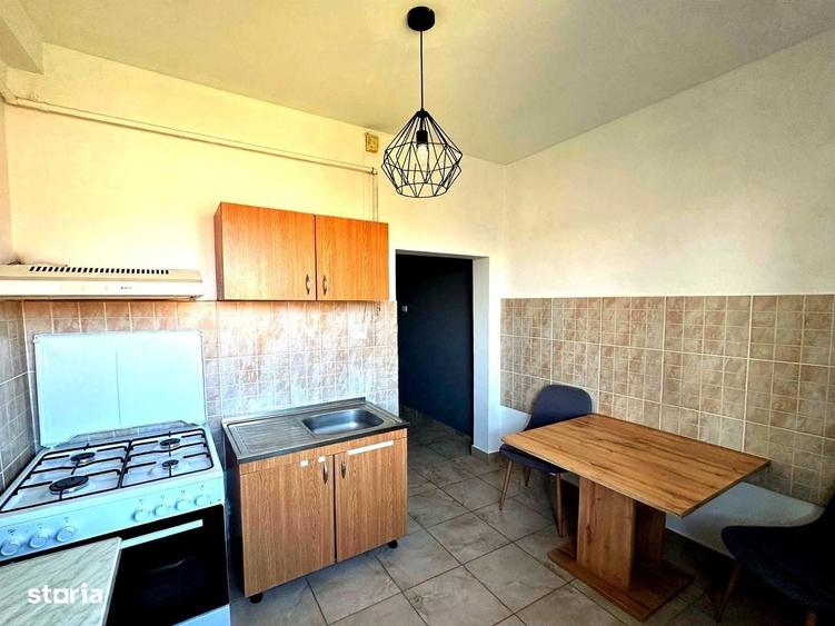 Apartament cu 2 camere decomandat în Ghiroda