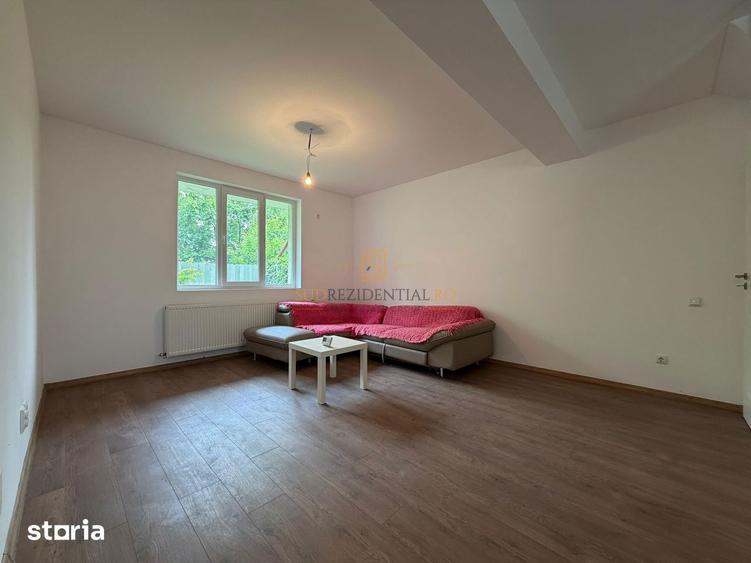 Casă cu 3 camere cu Canalizare în Central