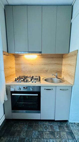 Apartament cu 3 camere decomandat în Lăpuș Argeș