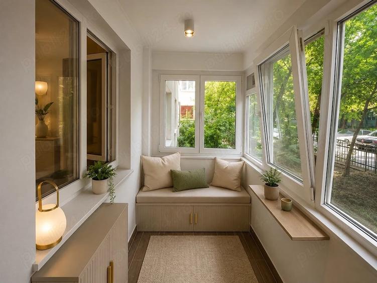 Apartament cu 3 camere decomandat în Titan