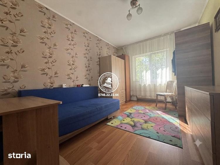Apartament cu 3 camere decomandat în Ciurea