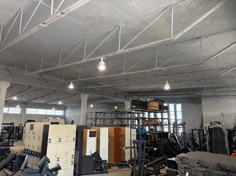 Spațiu industrial, de 700 mp, în Aeroport