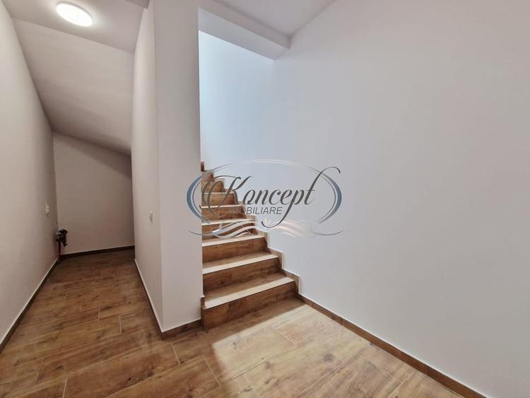Duplex cu 4 camere cu Canalizare în Dâmbul Rotund