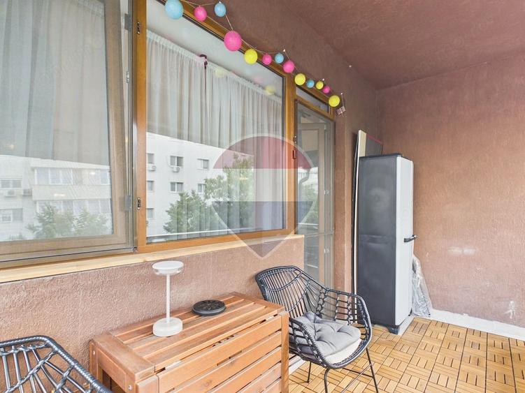 Apartament cu 3 camere decomandat în Obor