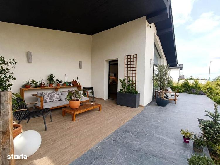 Casă cu 3 camere în Cristian