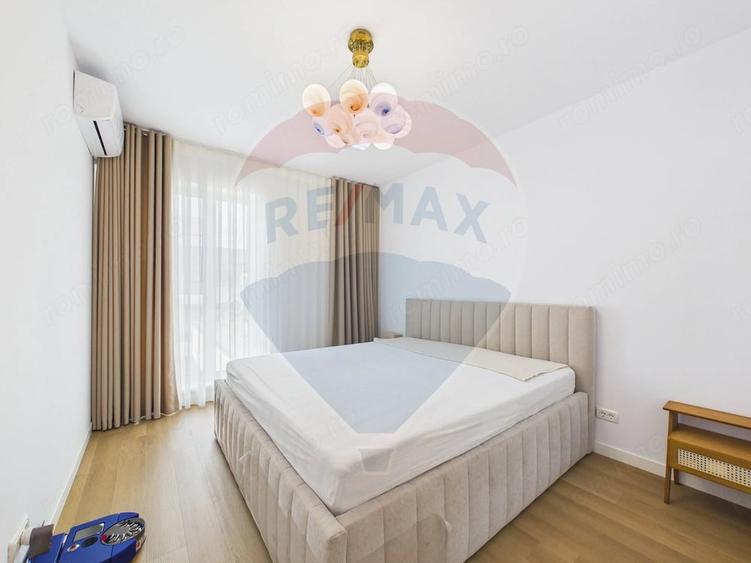 Apartament cu 3 camere decomandat în Dristor