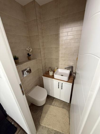 Apartament cu 3 camere în Girocului