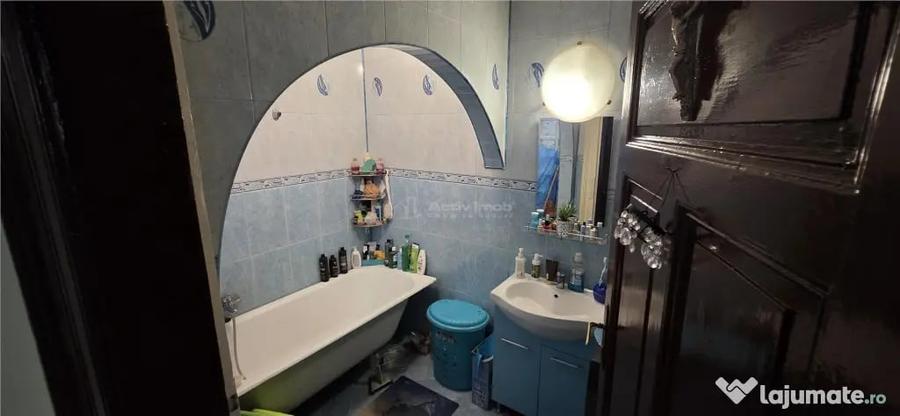 Apartament cu 4 camere decomandat în Fabric