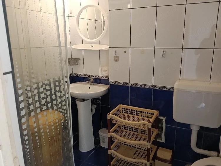 Apartament cu 3 camere semidecomandat în Olimpia-Stadion