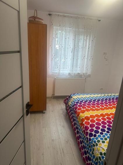 Apartament cu 2 camere semidecomandat în Tractorul