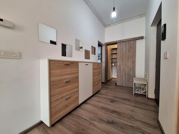 Apartament cu 2 camere decomandat, mobilat în Aradului