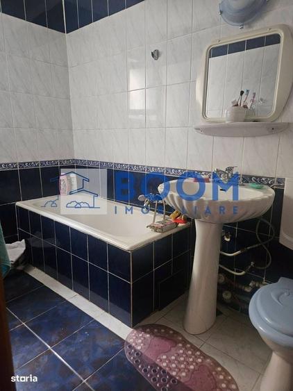 Apartament cu 3 camere în Traian