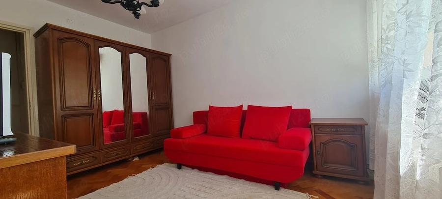 Apartament cu 2 camere semidecomandat în Aleea Carpați