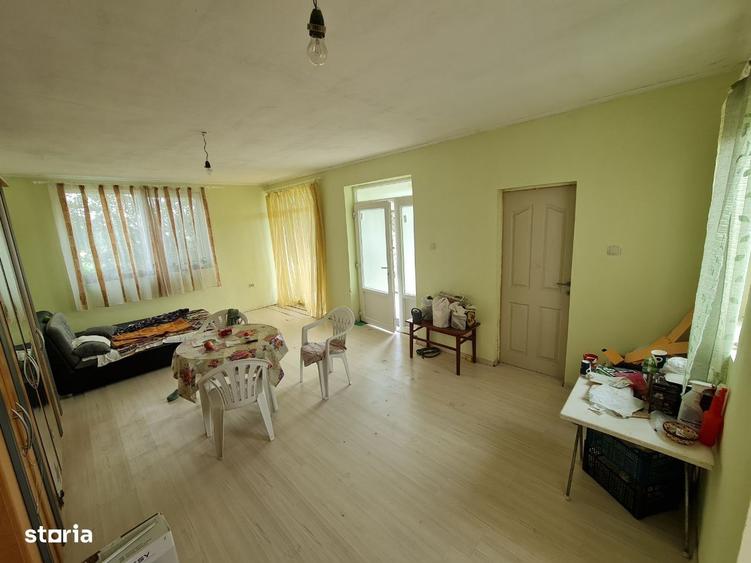 Casă cu 1 camere în Vladimirescu