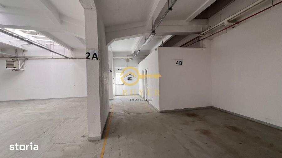 Spațiu comercial, de 1,000 mp, în Central