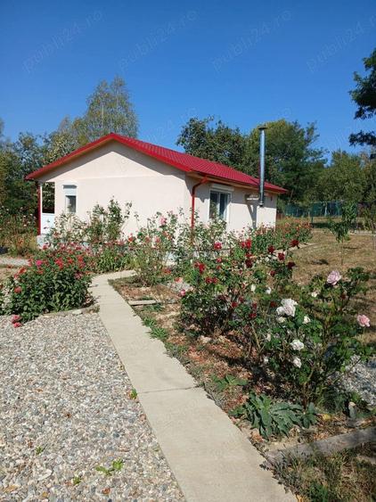 Casă cu 2 camere cu Teren 2200 Mp în Marița
