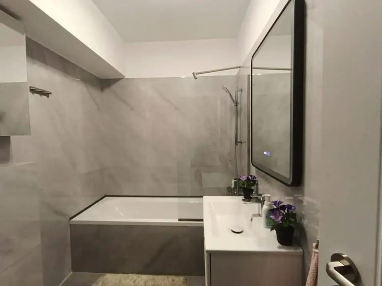 Apartament cu 2 camere decomandat, mobilat în Vitan Mall