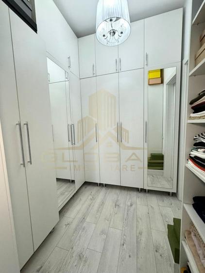 Apartament cu 3 camere semidecomandat în Bună Ziua