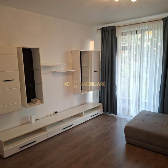 Apartament cu 2 camere decomandat, mobilat în Titan