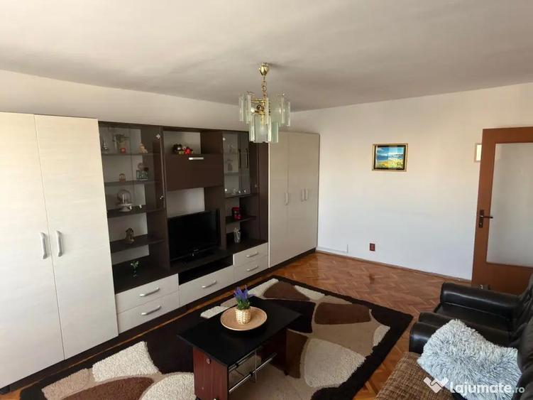 Apartament cu 3 camere decomandat în Mărăști
