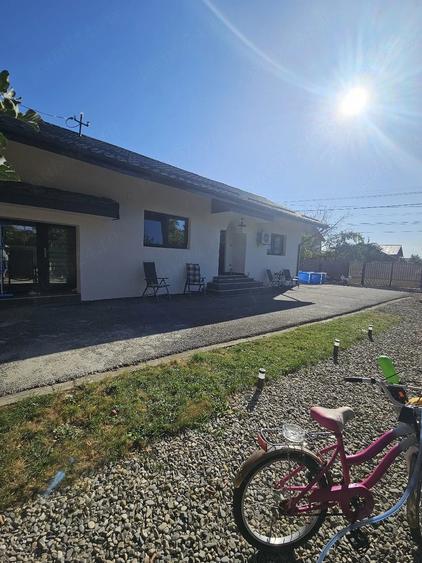 Casă cu Teren 800 Mp în Păulești