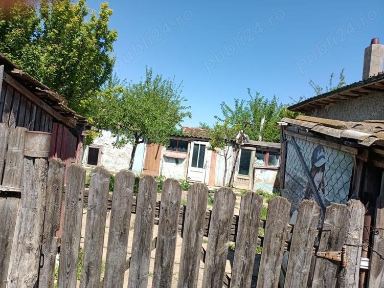 Casă cu 5 camere în Oltina