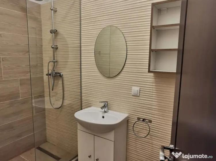 Garsonieră decomandată în Gară
