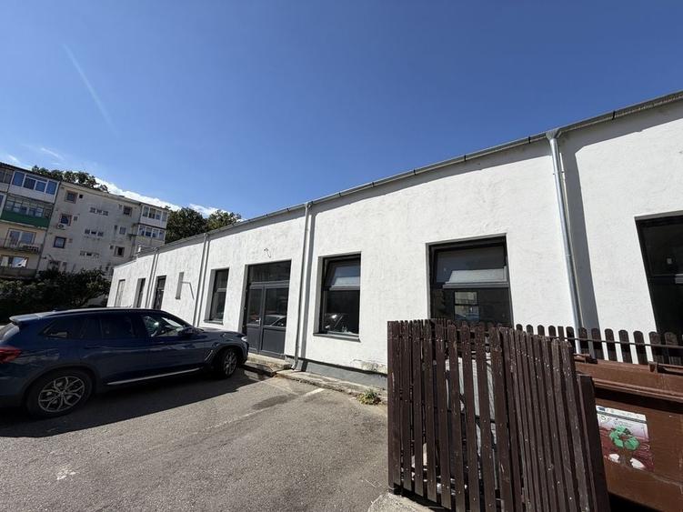 Spațiu comercial, de 224 mp, în Valea Aurie
