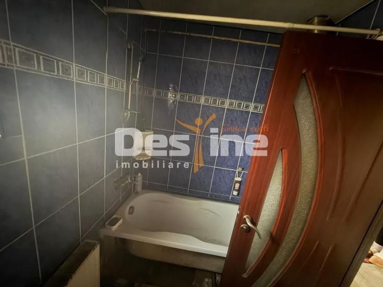 Casă individuală cu 3 camere cu Canalizare în Giulești