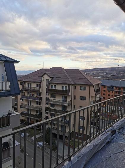 Apartament cu 2 camere decomandat în Chinteni