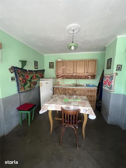 Casă cu 4 camere decomandat cu Teren 2300 Mp în Bâlc