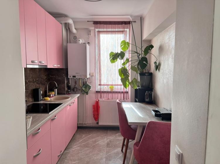 Apartament cu 2 camere semidecomandat, mobilat în Gheorgheni