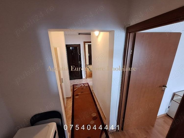 Apartament cu 2 camere decomandat în Capitol