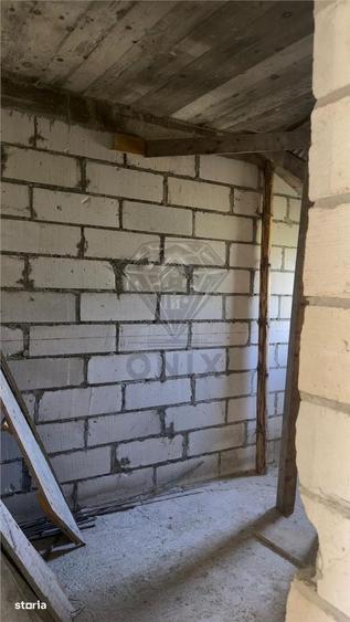 Casă cu 4 camere în Secăria